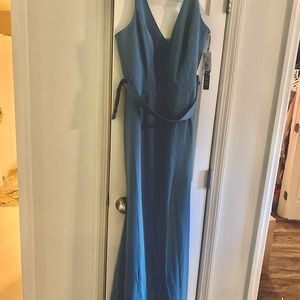 Vera Wang Long V Kneck crepe maxi